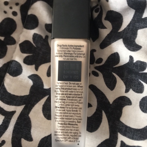 Lancôme Tiente Idole Ultra Wear shade 130 Ivo N - Picture 3 of 3